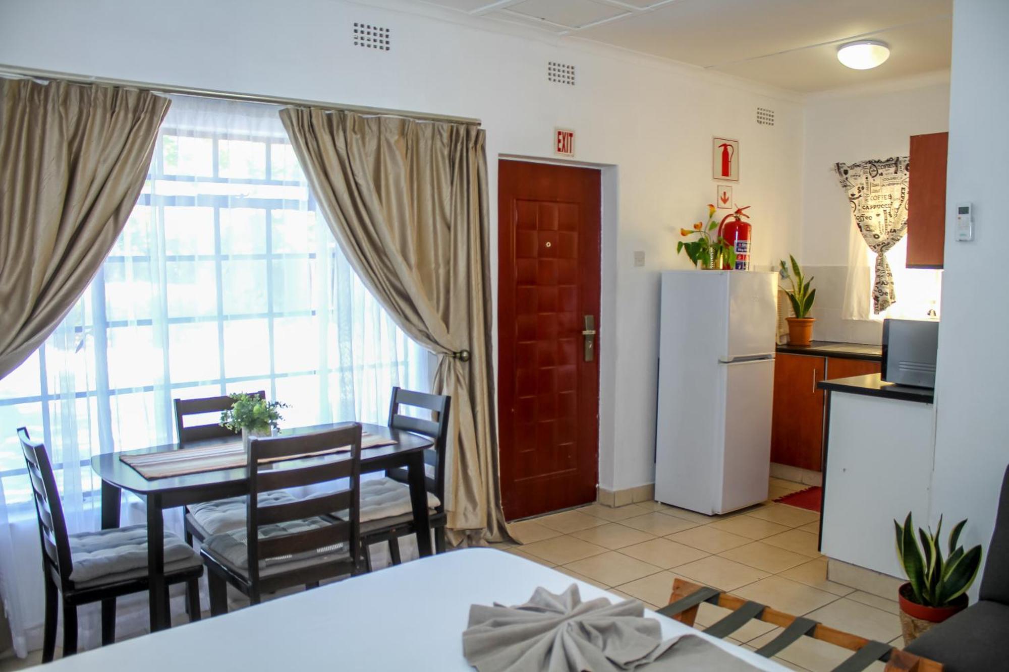 מאון Thamalakane Guest House חדר תמונה